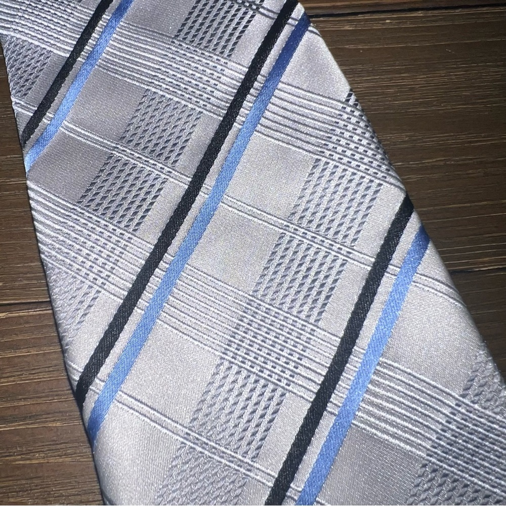 Donald Trump signature collection silk tie - Picture 5 of 5